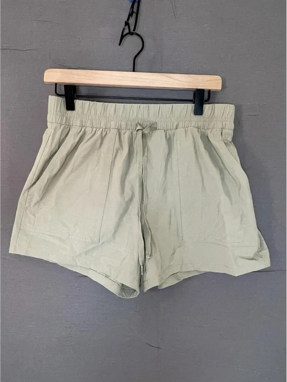 CALIA Women’s High Rise Nylar JOGGER SHORTS Sage Green Size S Relaxed A-Line 3